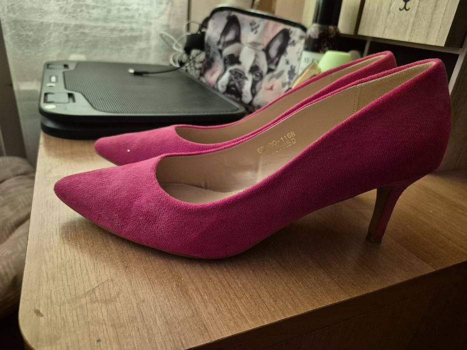 Buty Szpilki w rozmiarze 39