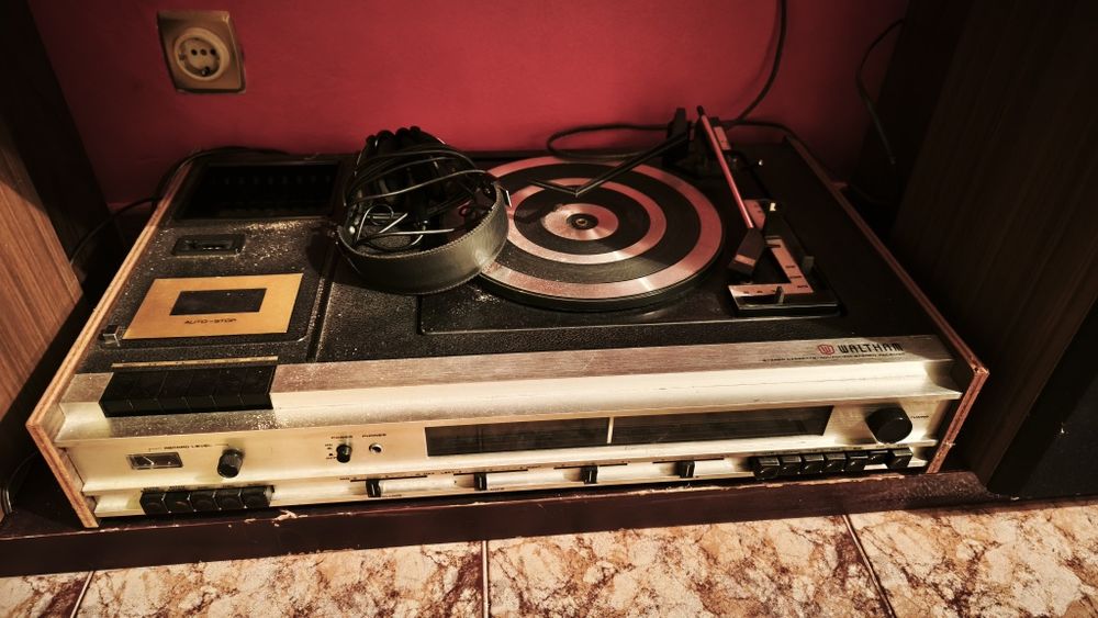 Leitor de disco e cassetes e radio WALTHAM