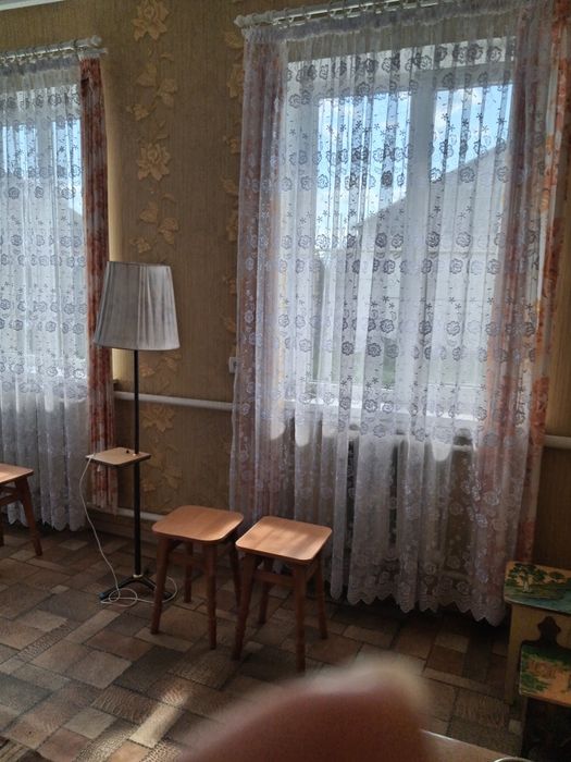 Продам цегляний будинок в Дергачах, район стадиону. Сертифікат так.