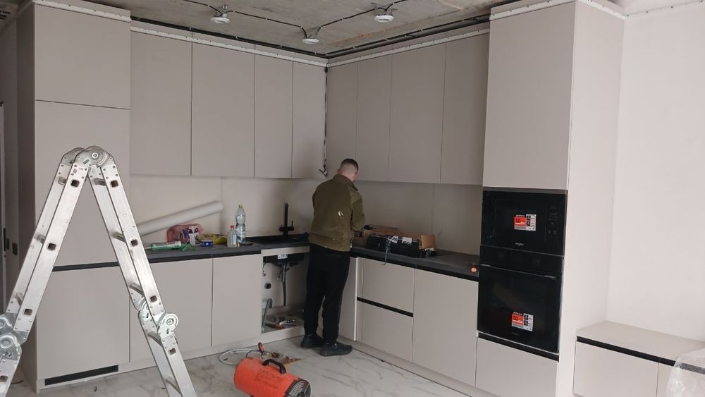 С Ремонтом и кухней новый таун 4спальни/+ студия