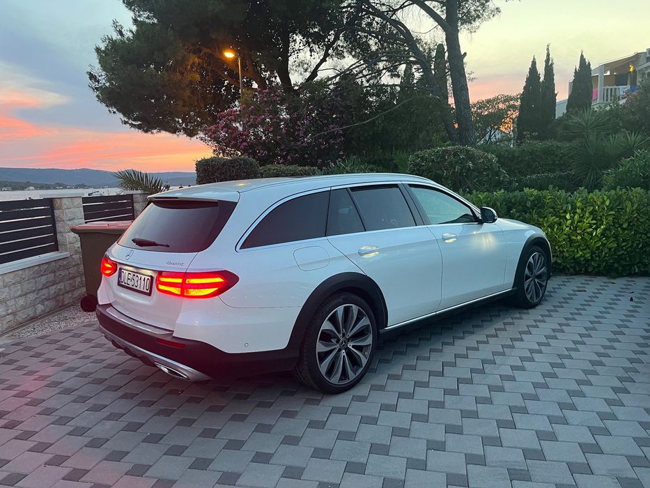 Mercedes-Benz Klasa E Mercedes klasa E All Terain 220D 4Matic, navi, led, panorama.