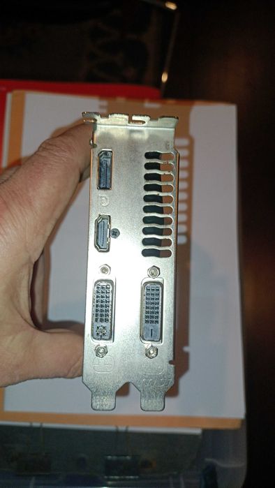 Placa Gráfica MSI Radeon R7 260X OC Edition - 2GB GDDR5