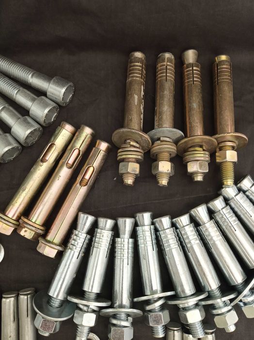 Анкера, болты, гайки, шайбы,  разного диаметра и длины НОВЫЕ