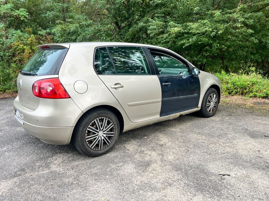 GOLF V 1.4 2004r