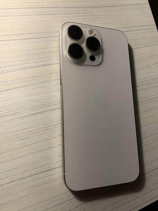 Iphone 15pro max 256gb biały