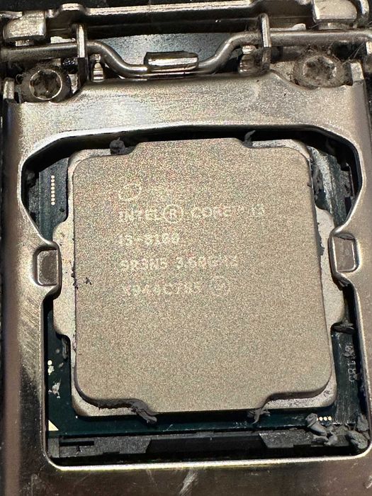 Zestaw Płyta ASRock H310CM-DVS + Intel i3-8100 + Chłodzenie