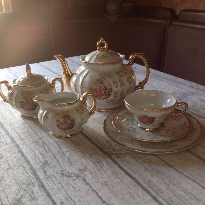 Розкішний японський чайно-десертний сервіз Cameo