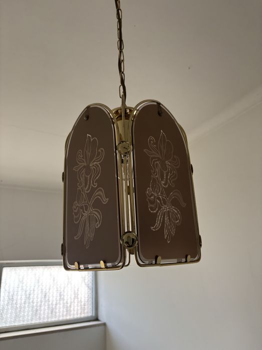 Candeeiro de teto antigo