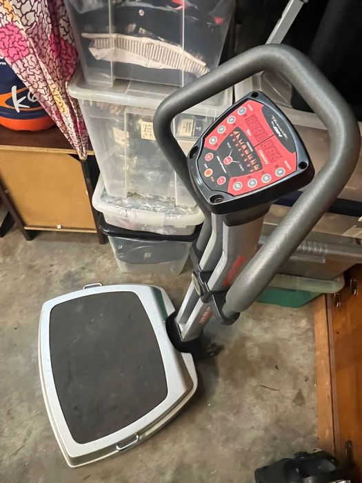 Plataforma Vibratória BH Tecnovita YV16 Active Power