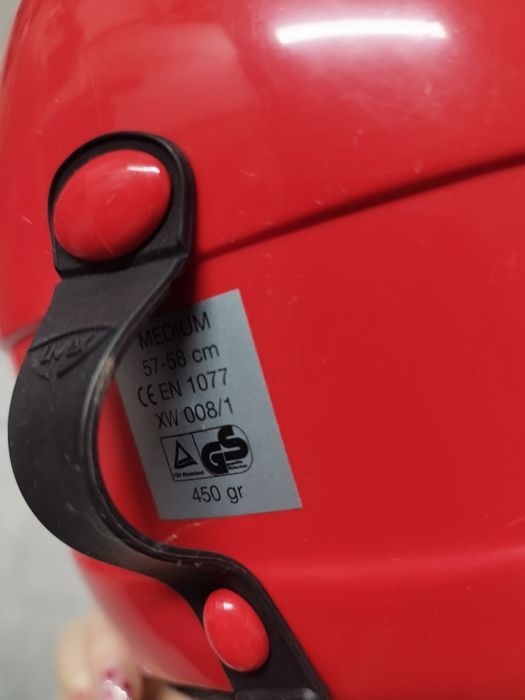 Kask narciarski Uvex dziecięcy/młodzieżowy rozmiar 57-58 stan bdb