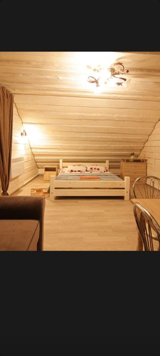 Здається котедж на три окремі номери