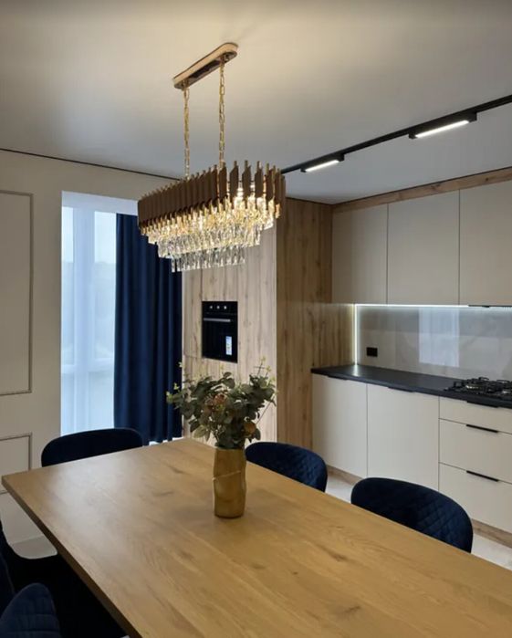 Продаж 3к квартири 102 кв. м на вул. Львівська