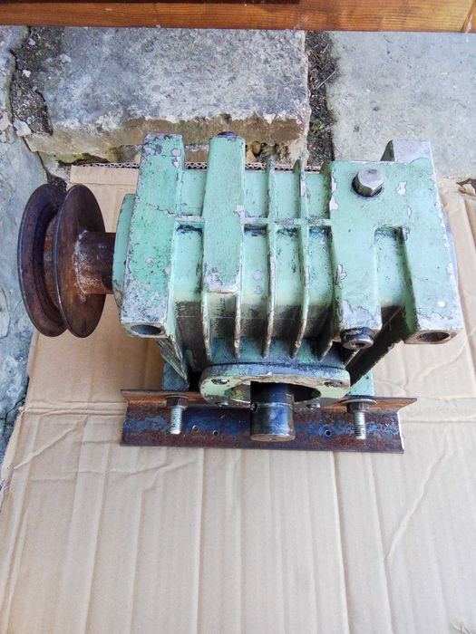 Редуктор 2Ч-63...