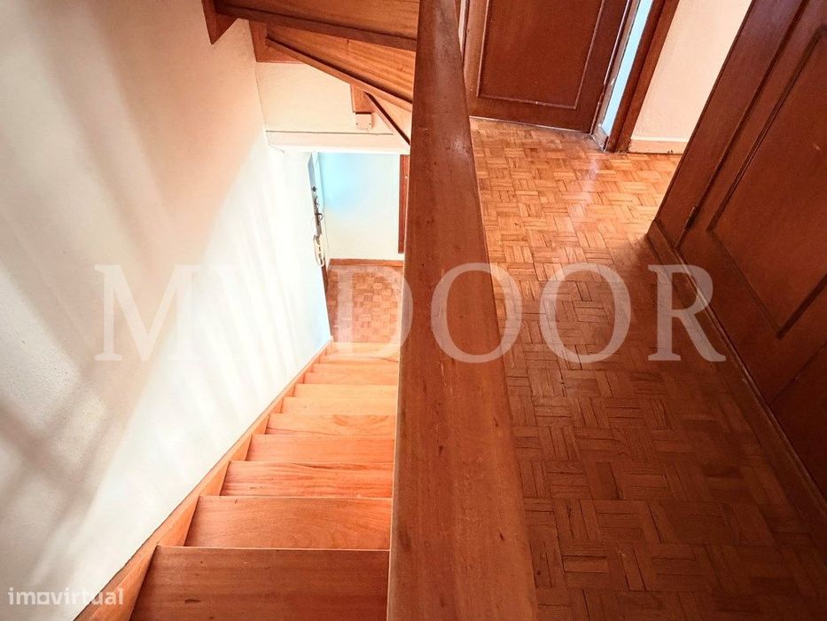 Apartamento p/ Arrendar T2 - DUPLEX- Olivais