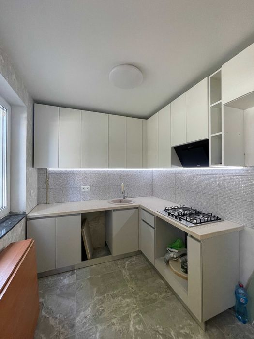 Продам 3квартиру м. Дворец спорта пр. П Григоренко 19