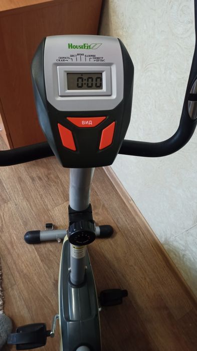 Велотренажёр  HouseFit