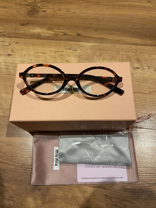 Okulary Miu Miu old money panterka