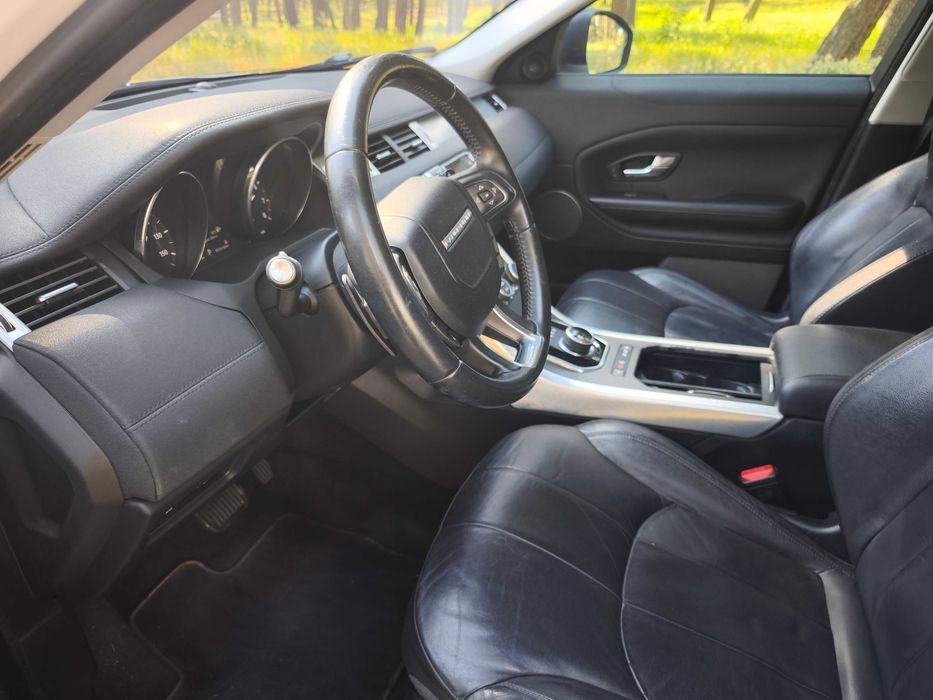 Land Rover Range Rover Evoque SE Plus 2016 | 2.0 Si4 AWD 240 к.с. | 120 тис. км