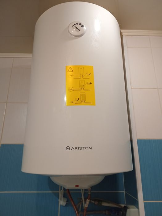 Бойлер 80л Ariston на запчастини