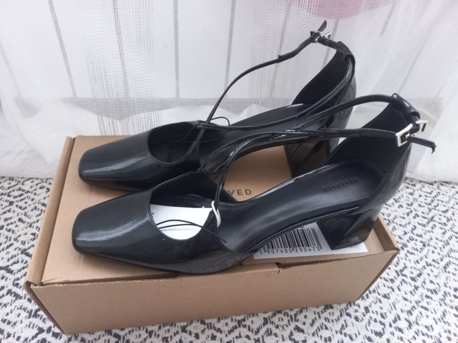 Нові туфлі reserved 40 розмір