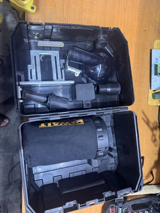 Рубанок профессиональный DeWalt D26500K (Германия) + кейс, упор и комплект