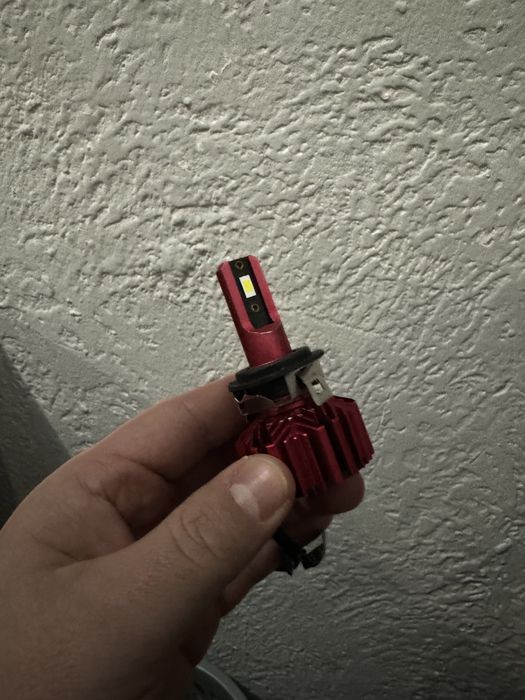 Світлодіодні LED лампи для фар