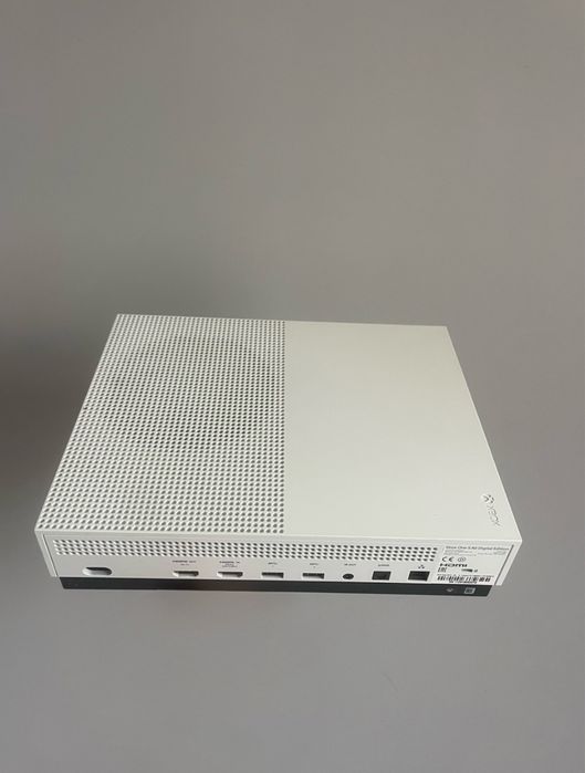 Ігрова приставка xbox one s