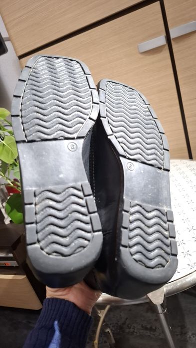 Skórzane wygodne botki na chore nogi Ara