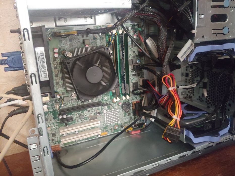 Материнская плата 1155 Lenovo + родной корпус