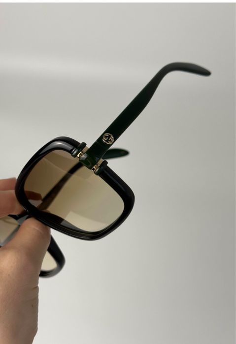 Сонцезахисні окуляри Gucci