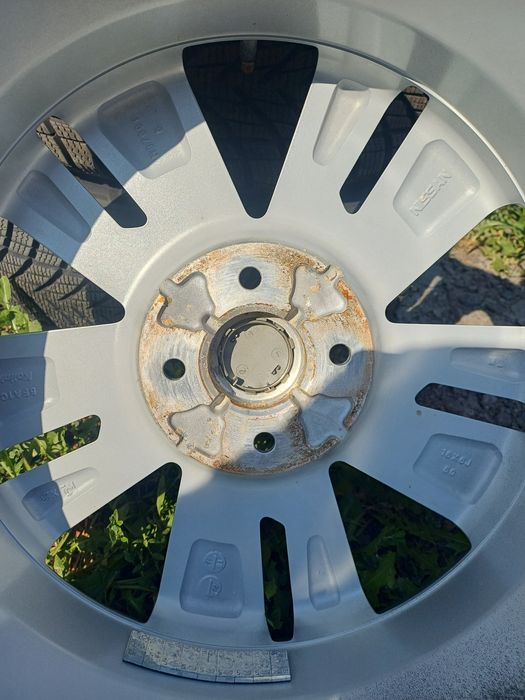 Комплект легкосплавних дисків Nissan 4/100 R16