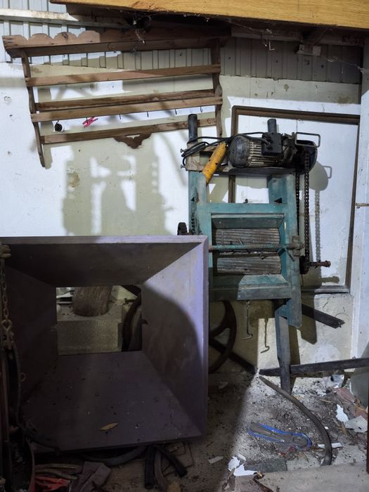 Prensa para uvas com hidráulico + esmagador