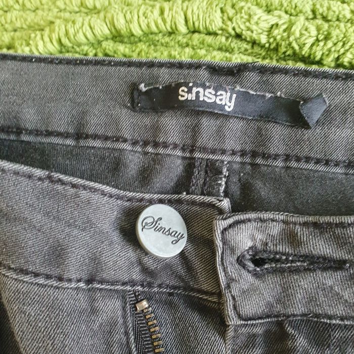 Czarno-szare spodnie sinsay