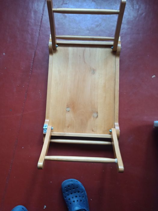 Стол поднос деревянный.