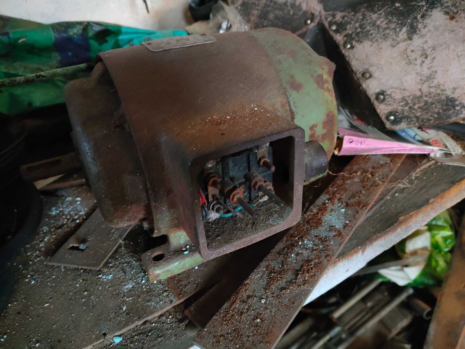 Silnik elektryczny do starej maszyny typ EA 134 F/S