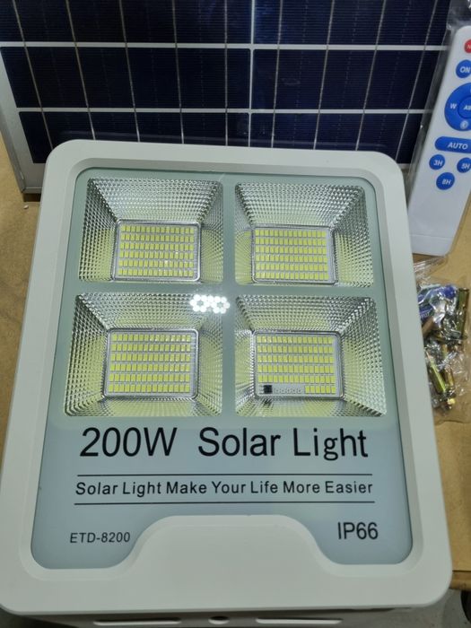 Lampa solarna VÖGLER GmBh 200W neutral, sensor zmierzchu, SMD