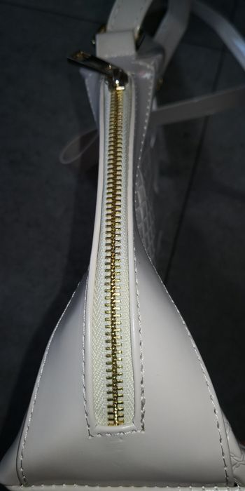 torebka z długim paskiem kremowa