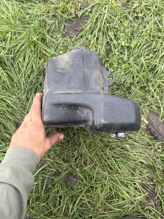 Bak paliwa piaggio nrg