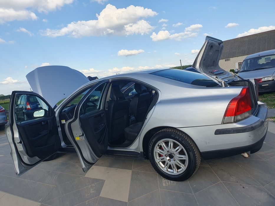 * * VOLVO S60 * * 2002r * * 2.4D * * Automat * * Bardzo Ładny Stan * *