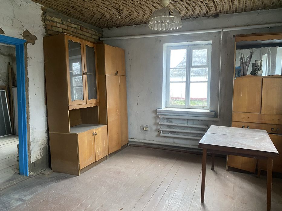 Терміново продам булинок в смт.Брусилів 70 ки від м .Києва