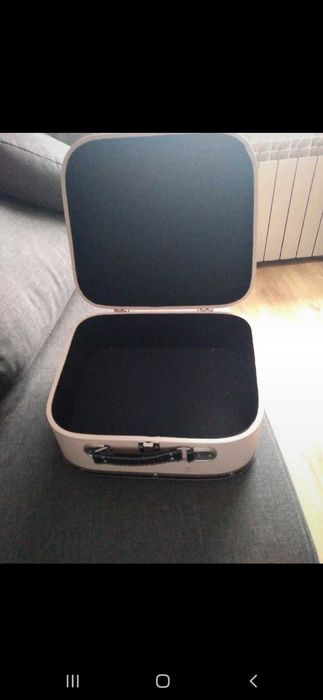 Kuferek damski otwierany