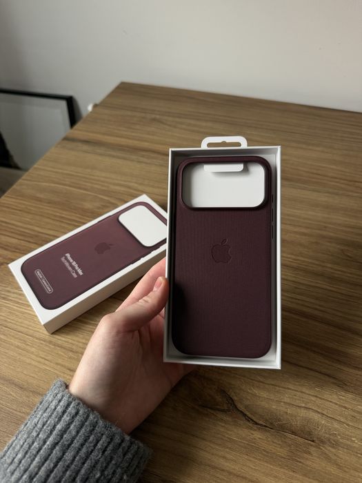 Чохол Apple TechWoven iPhone 18/17 Pro Max Burgundy Бордо, оригінал, новий