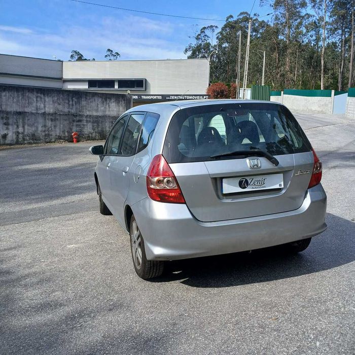 Honda Jazz 1.3 de 2005 - Peças Usadas