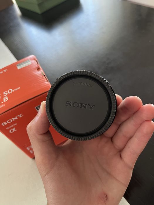 Sony 50mm 1.8 FE - como nova
