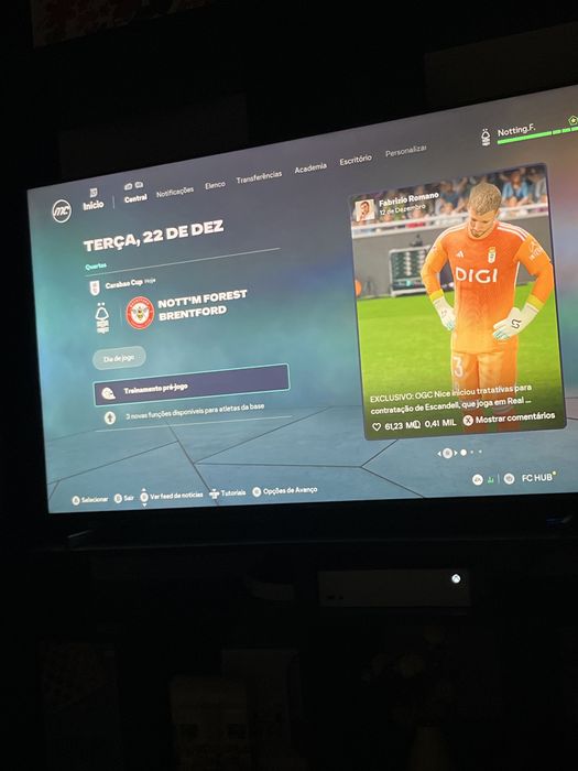 Xbox series S 512gb branco com 2 comandos ou troco Ps5( pago diferença)