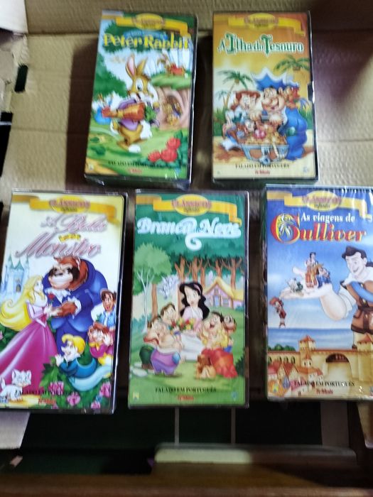 Lote de Jogos PC, Jogos PSP e Cassetes VHS Infantis (Clássicos/Disney)