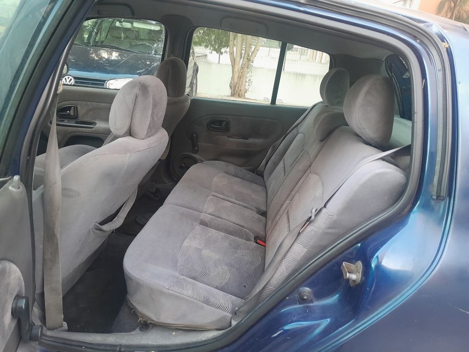 Renault  clio 1.2 i  full estras AC