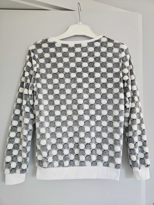 Sweter miękki w kropki szaro-biały