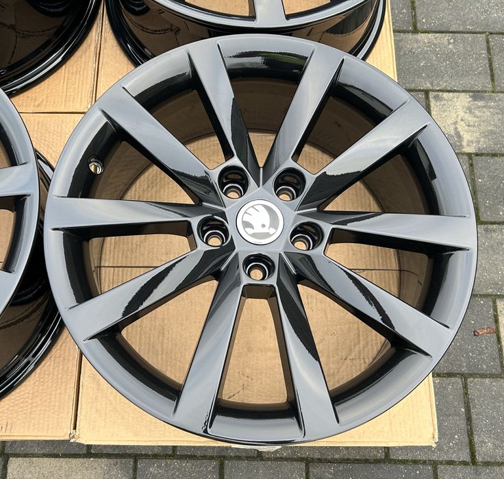 Oryginalne felgi Skoda 18" 5x112 Octavia Superb RS 5E0 Golf GTI