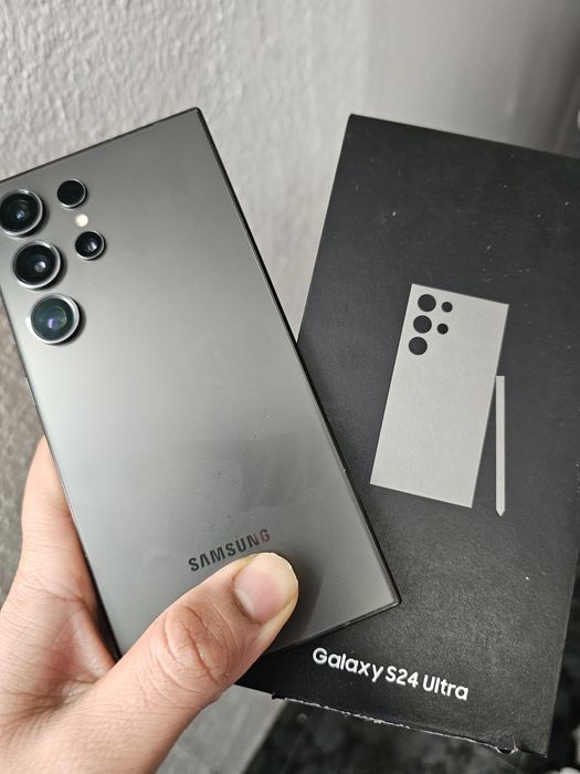 Samsung Galaxy S24 ultra..256gb